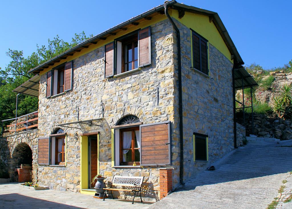 Case Natura Pontedassio Exterior foto
